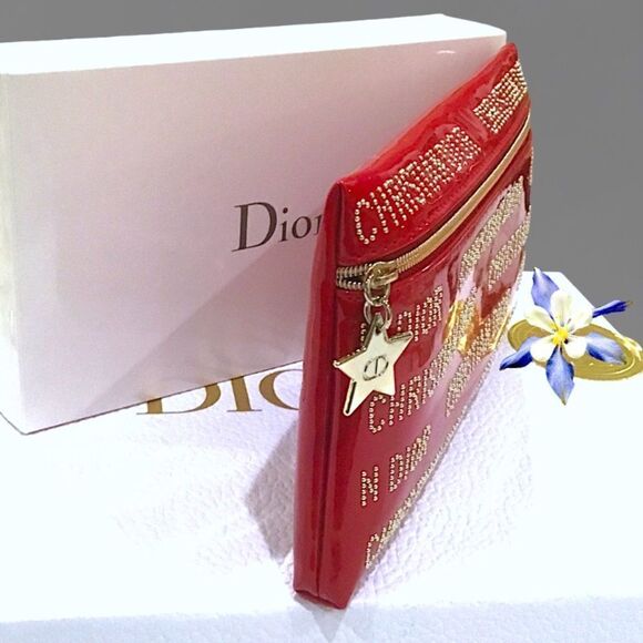 CHRISTIAN DIOR RED PATENT LEATHER CLUTCH WITH RHINESTONES SILVER STAR CH… - Picture 5 of 8